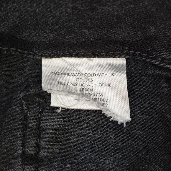 Mauve The Colette Denim High-Rise Cropped Wide-Leg Jeans  Wash Black - Size 31P - Picture 16 of 16